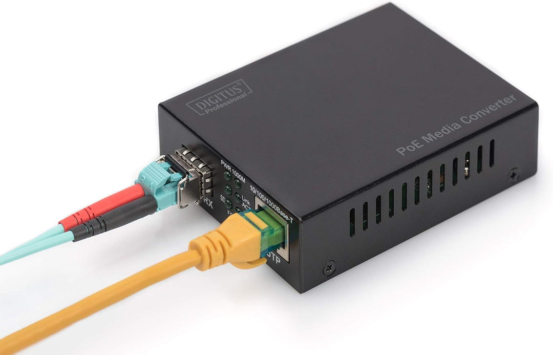 DIGITUS Medienkonverter - SFP Port - Gbit Ethernet - RJ45 / SFP 1000Base-LX - Mit PoE-Injektor - Sch