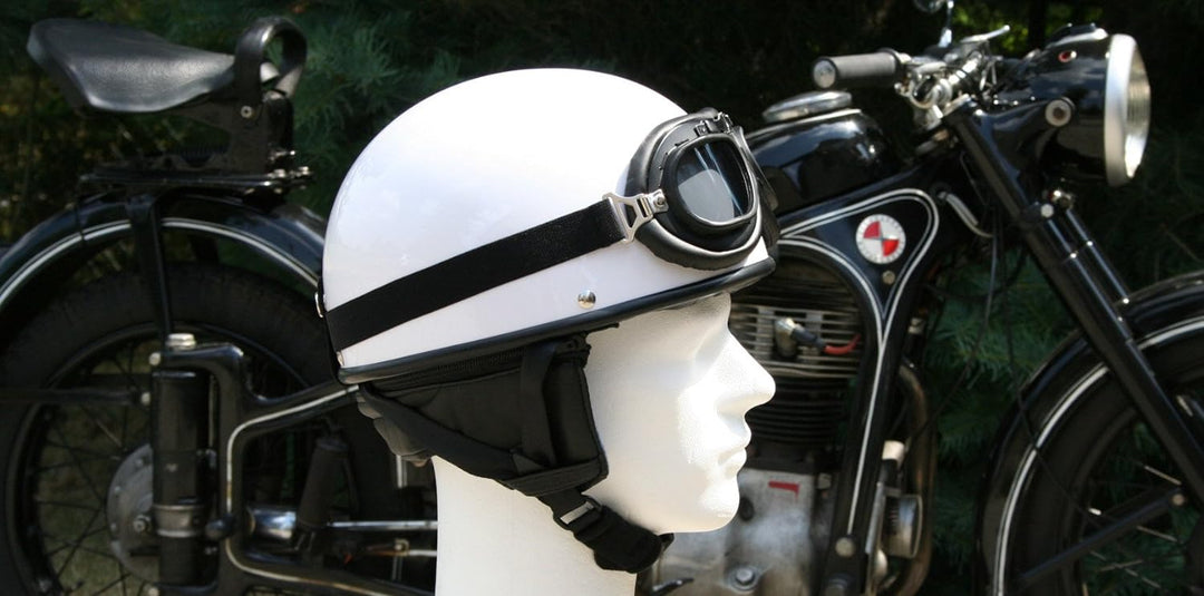 ATO Oldtimer Motorradhelm mit Fliegerbrille in Weiss Grösse M 57 bis 58cm