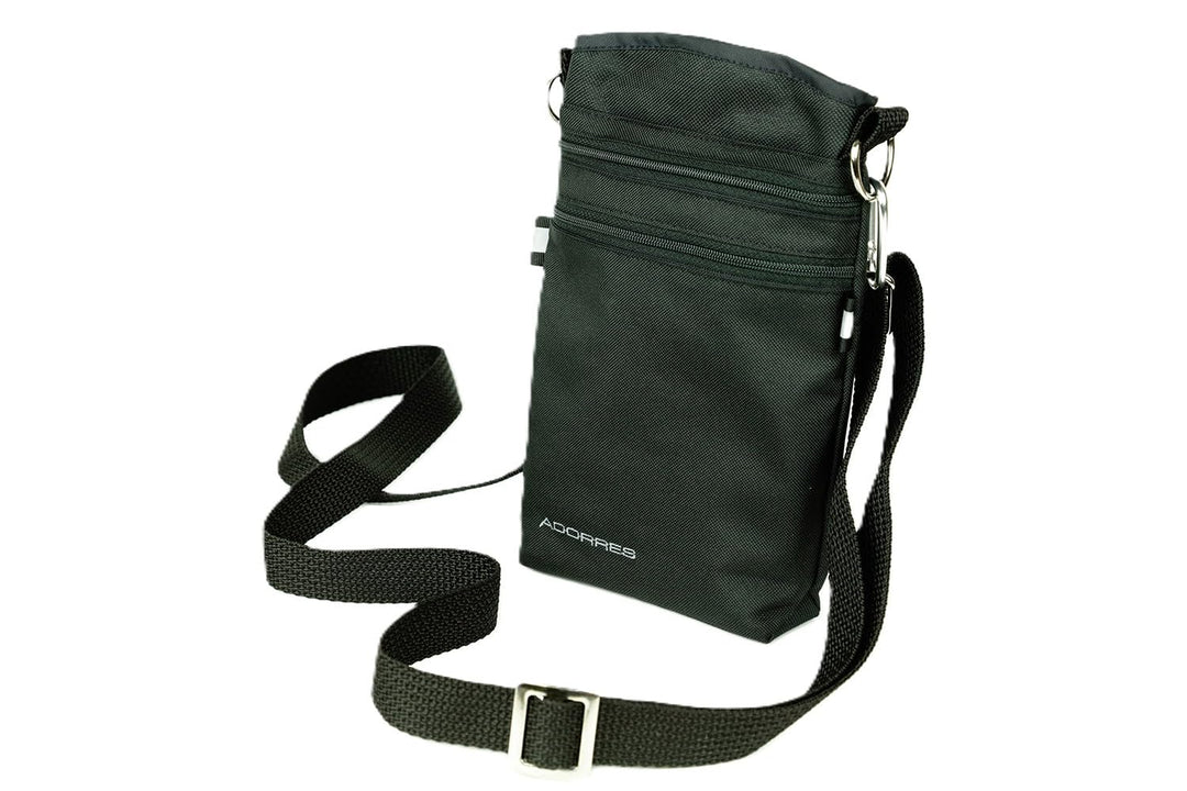 Mit Wunschname möglich. Schultertasche, Hüfttasche, Leckerlitasche für Hunde, Futtertasche mit Magne