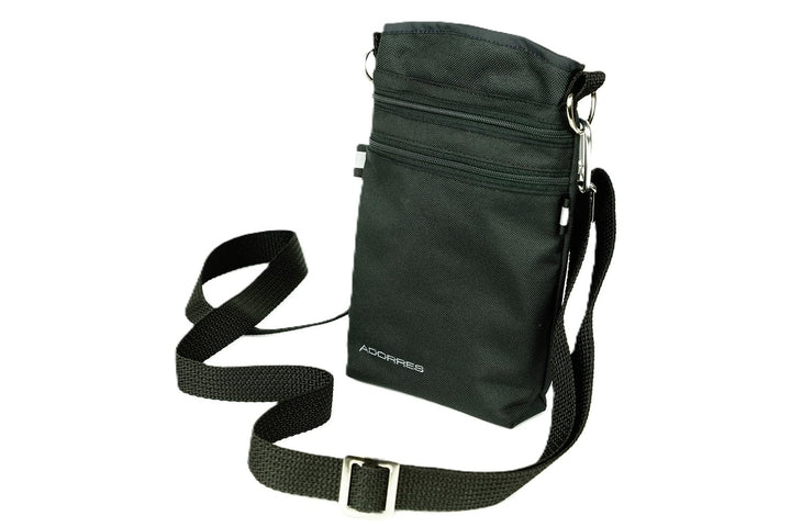 Mit Wunschname möglich. Schultertasche, Hüfttasche, Leckerlitasche für Hunde, Futtertasche mit Magne