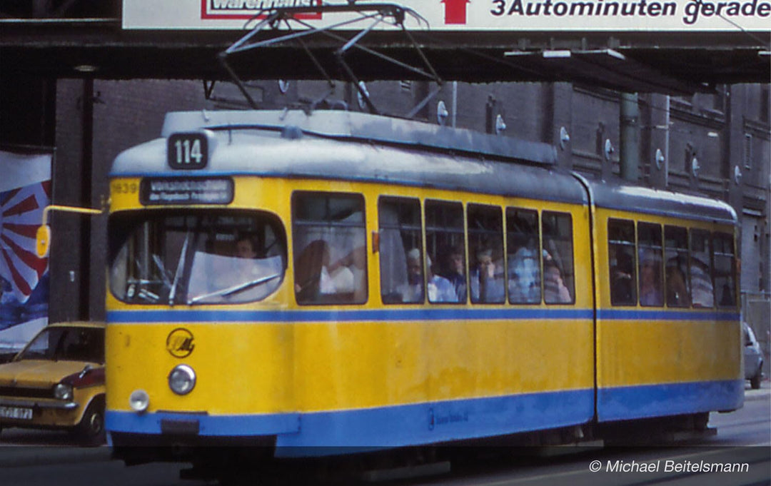 Arnold HN2603D Strassenbahn Duewag GT6, EIN Frontlicht, gelb-Blaue Lackierung „Essen“, Ep. IV-V, mit
