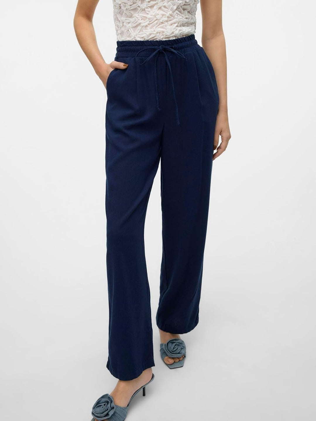 VERO MODA Female Hose mit weitem Beinschnitt VMJESMILO Mittlere Taille Hose | Wide-leg trousers M Na