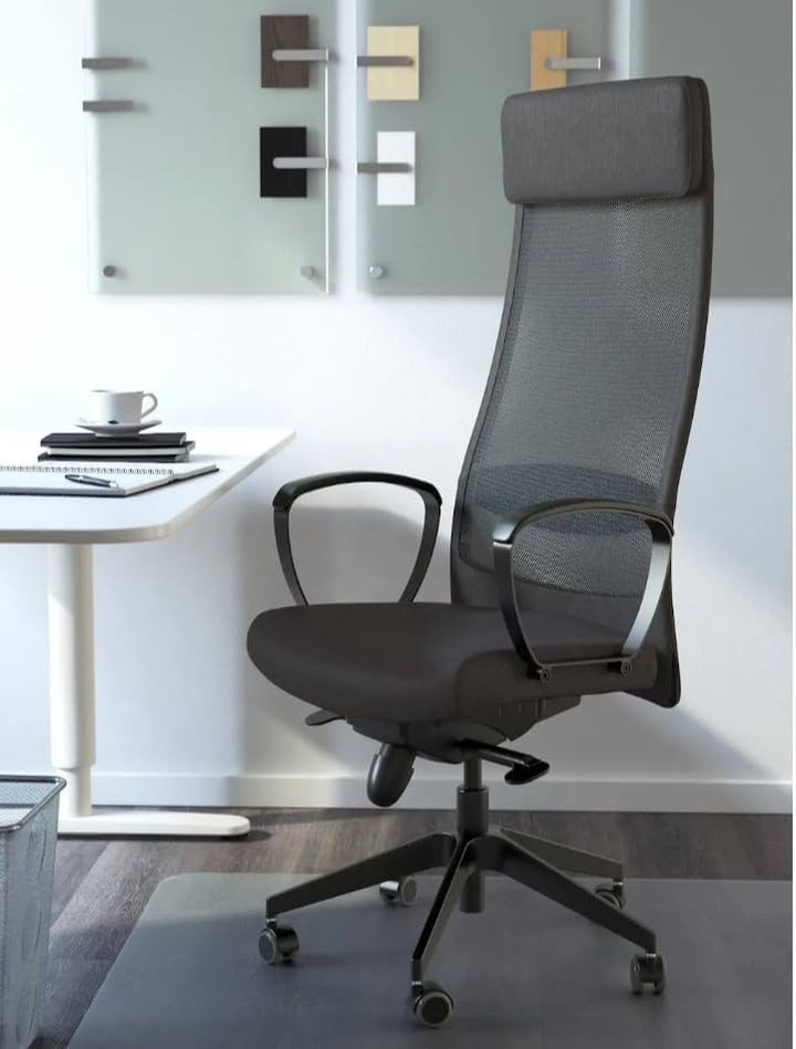 IKEA Markus Bürostuhl, passen Sie die Höhe und den Winkel dieses Stuhls an, damit sich Ihr Arbeitsta