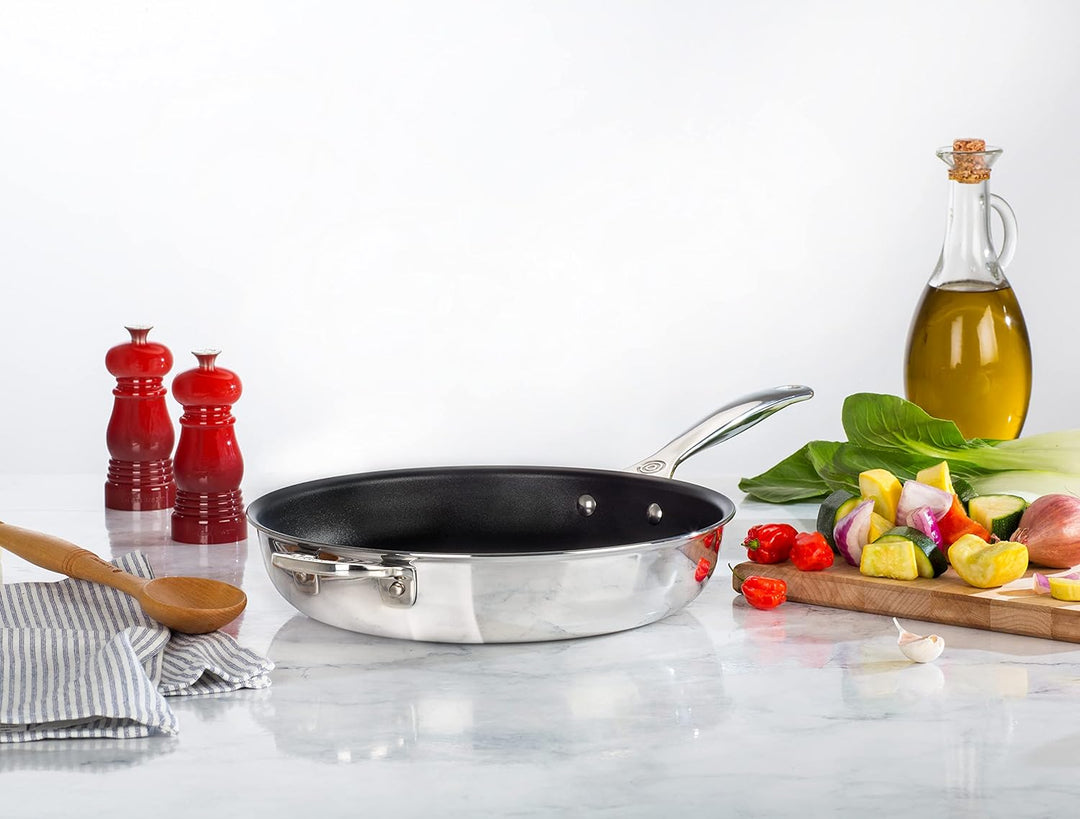 Le Creuset Antihaftbeschichtete Bratpfanne mit Gegengriff aus 3-ply PLUS Edelstahl, 28 cm, 966002280