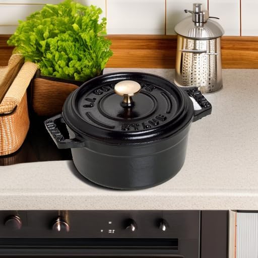 Staub 40500-101-0 Mini Cocotte, rund mit Deckel 10 cm, 0,25 L, induktionsgeeignet, mit mattschwarzer