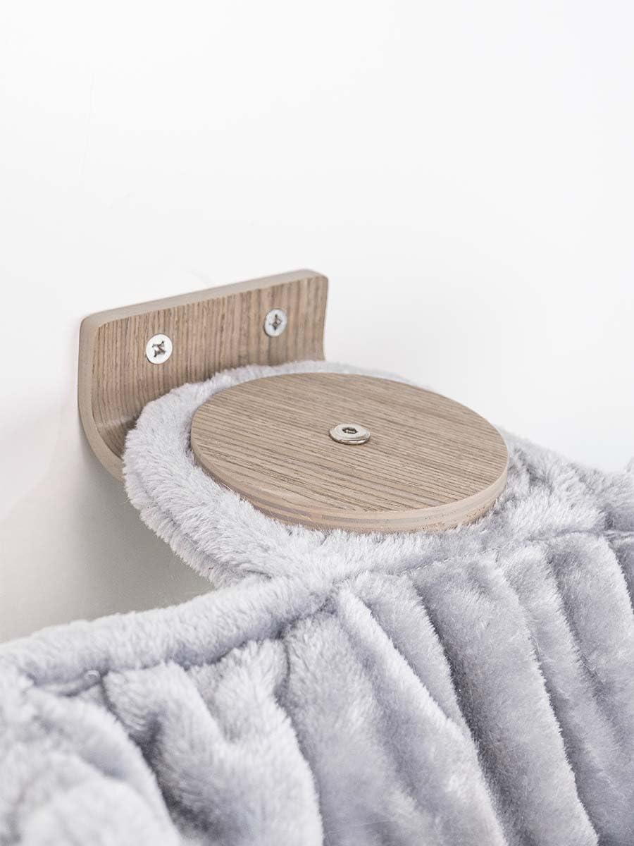 Petrebels Kletterwand, Liegemulde Hang Square 40 x 40 cm zur Wandmontage, Kratzbaum Wand, Holz Farbe