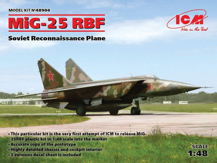 ICM 48904 Modellbausatz MiG-25 RBF, Soviet Reconnaissance Plane, Schwarz