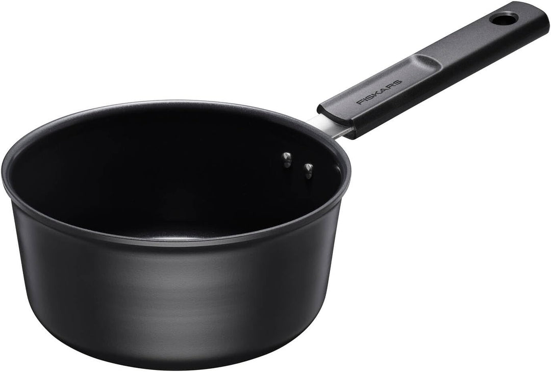 Fiskars Stieltopf mit Deckel, Hard Face, Durchmesser 18 cm, Füllmenge: 1,8 Liter, Für alle Kochfelde
