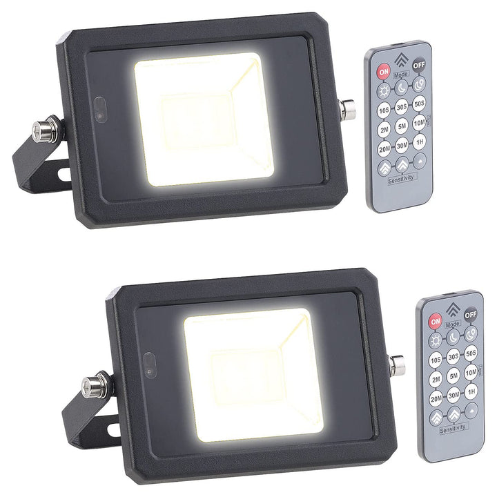 Luminea LED-Fluter Fernbedienung: 2er-Set wetterfeste LED-Fluter, Radar-Bewegungssensor, Fernbed., 1