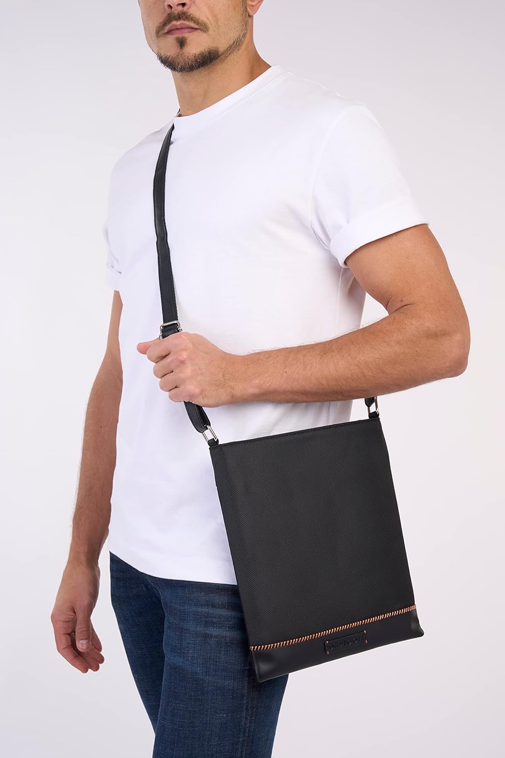Davidoff Home Run Herren Messenger Bag Schwarz – moderne Schultertasche aus veganem Material – hochw