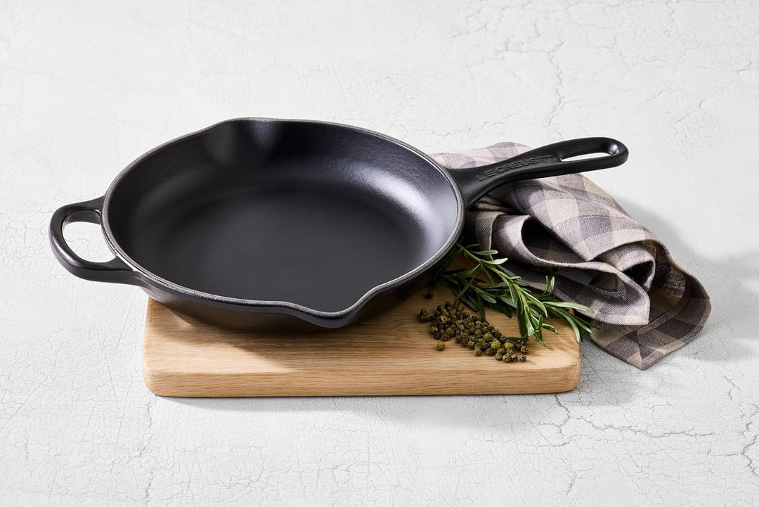 Le Creuset Signature Gusseisen Brat- und Servierpfanne, Rund, Ø 20 cm, Für alle Herdarten inkl. Indu