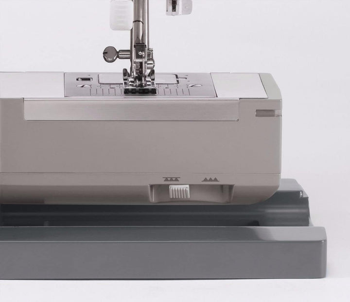 Singer Heavy Duty HD 4423 Nähmaschine mit verstärktem Motor und exklusivem BONUS-SET VON CUCIREONLIN