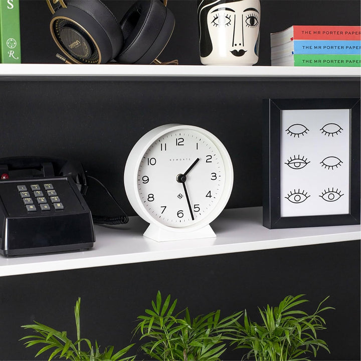 NEWGATE® M Mantel - Silent Sweep Kaminuhr - 'No Tick' - Moderne Kaminuhr - Kleine Uhr - Wohnzimmeruh
