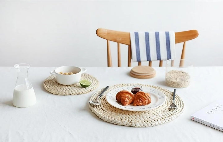 4er Set 35cm Durchmesser Handgefertigte, Hitzebeständige Maisschalen-Platzsets: Gewebte Rattan-Tisch