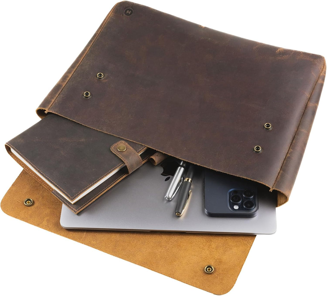 Moonster Laptoptasche Leder Herren Laptop Hülle - Geräumiges Handgefertigtes Design ohne Gurt - Rust