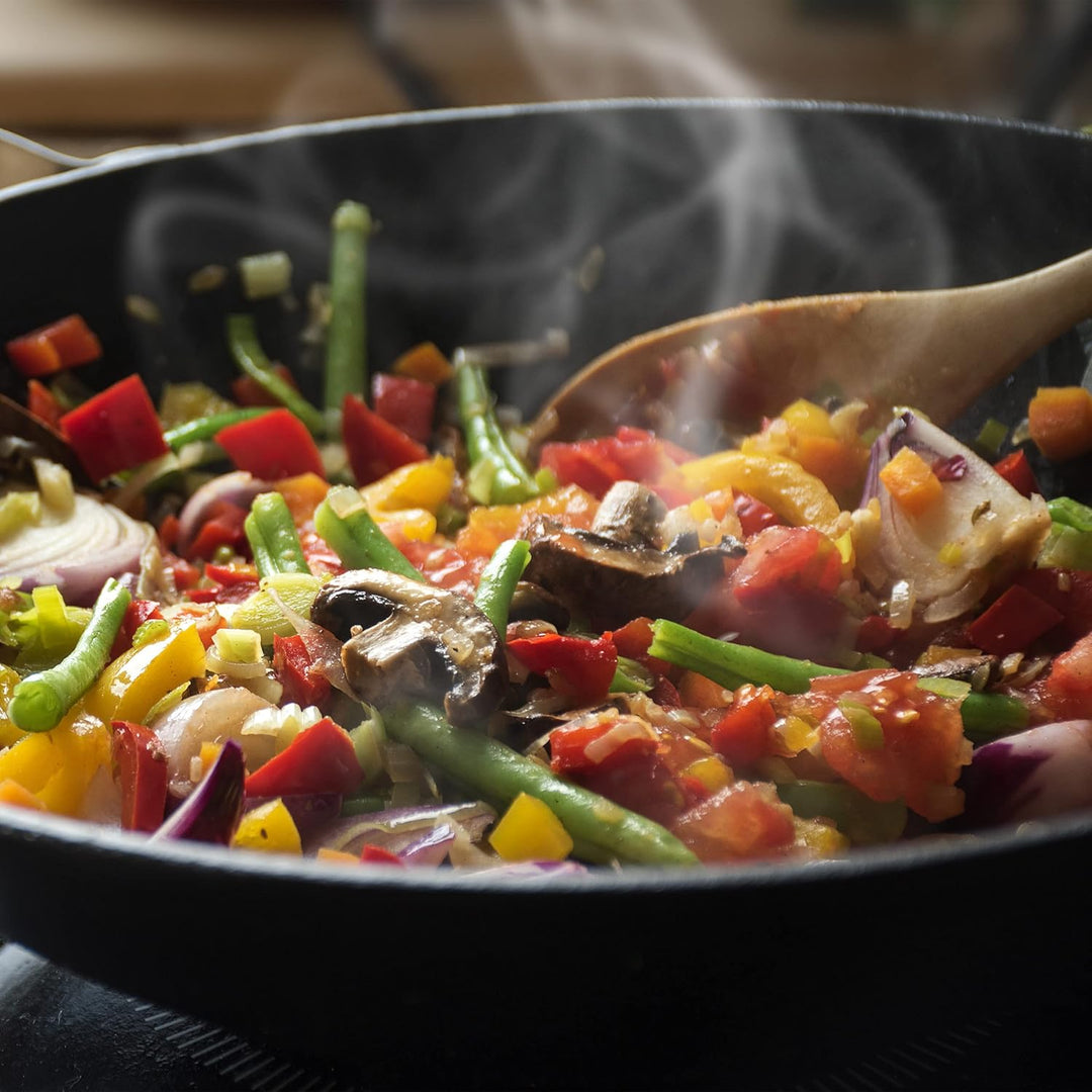 Relaxdays Wokpfanne mit Glasdeckel 30 cm, Wok mit Antihaftbeschichtung für Gas-, Elektroherd, Griff,