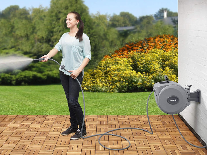 Meister Automatischer Schlauchaufroller - 20 + 2 Meter Schlauch - Automatisches Aufwickeln - Flexibe