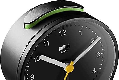 Braun Klassischer analoger Wecker mit Schlummerfunktion und Licht, ruhiges Quarzuhrwerk, Crescendo-A