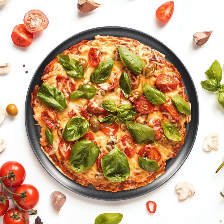 KADAX Pizzaform ∅ 32 cm, Pizza-Pfanne mit Löchern, Backblech aus verzinktem Blech, Pizzablech in zwe