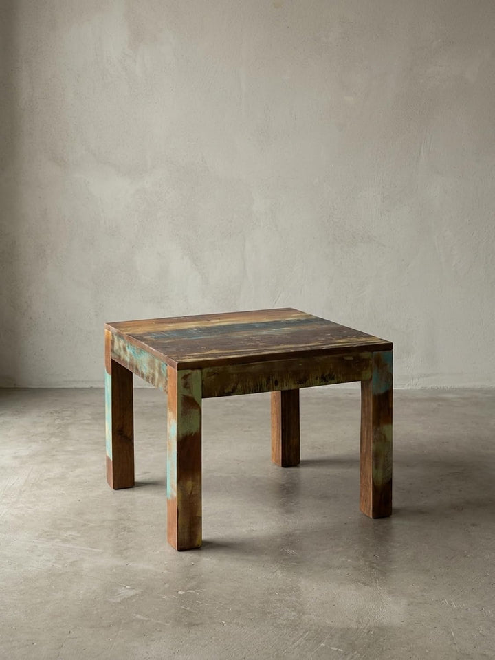 KADIMA DESIGN Rustikaler Couchtisch: Recyceltes Mango-Holz, Shabby-Chic-Design, robust, Klarlack-Bes