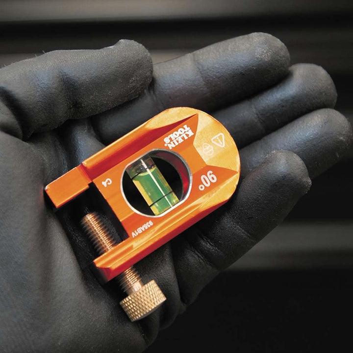 Klein Tools 935AB1V No-Dog Level, 6,3 cm Rohrbiegewaage, 1 Durchstechflasche, ACCU-BEND Level elimin