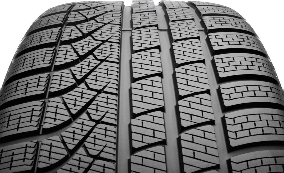 255/40Vr19 Pirelli Tl Winter Pzero