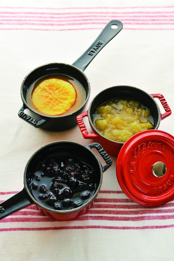 Staub 40509-537-0 Kleine Kasserrolle, 10 cm, 0,25 L, Innen schwarz glänzend, schwarz Schwarz 10 cm,