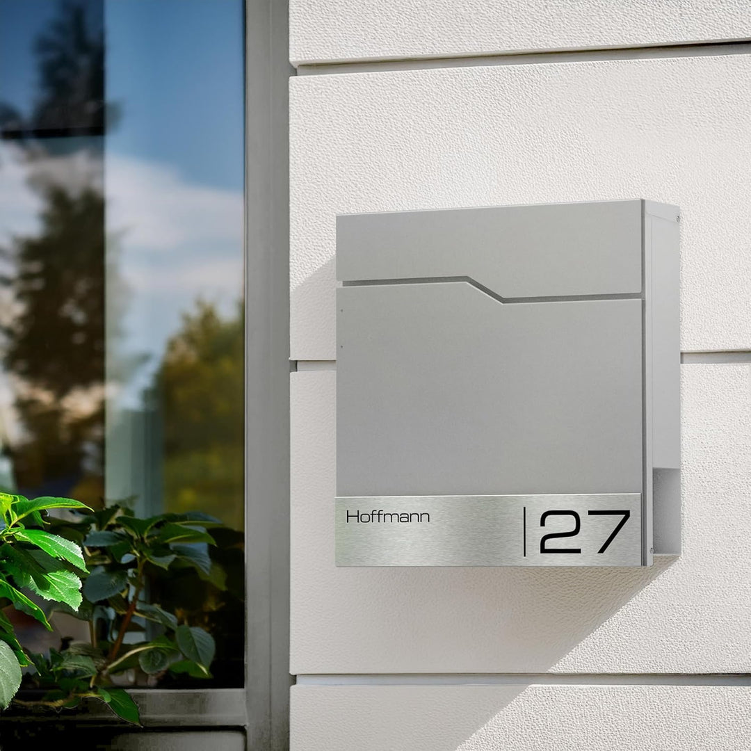 Metzler Briefkasten in RAL 9007 Graualuminium Enno - Wandbriefkasten mit V2A Edelstahl-Namensschild