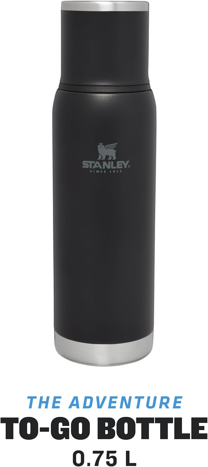 Stanley Adventure To-Go Thermosflasche 0.75L - 20 Stunden Heiss - 25 Stunden Kalt - Auslaufsicher -