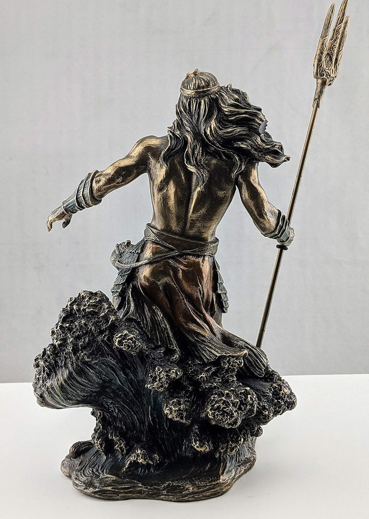 Veronese Design Harz Statuen Griechische Gott Poseidon stehend über abstürzen Wellen Statue 15,2 x 2