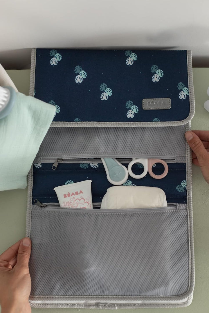 BÉABA, Baby Wickeltasche, Wickelunterlage aus 100% Baumwolle, für unterwegs, mit Fächern für Windeln