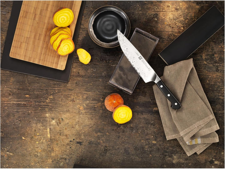 ZWILLING Pro Kochmesser, Klingenlänge: 20 cm, Rostfreier Spezialstahl, Kunststoffgriff, Schwarz