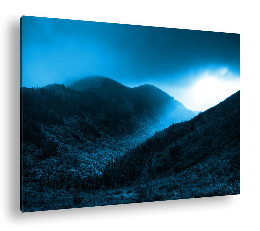 deyoli schöne Berglandschaft mit Wald und Licht Format 80x60 Effekt: Monocrome Blau als Leinwandbild