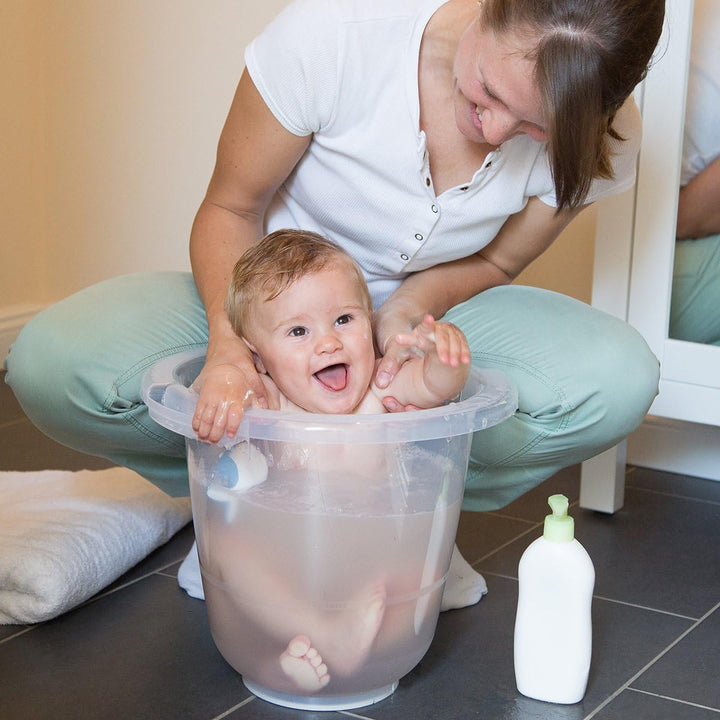 tummy tub das Original - Badeeimer kippsicher, rutschfest und schadstofffrei, transparent, für Klein