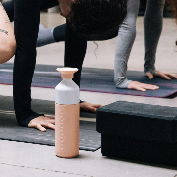 Dopper Insulated 580ml Thermosflasche Pebble Peach - Doppelwandig, auslaufsicher, hält 24h kalt/9h h