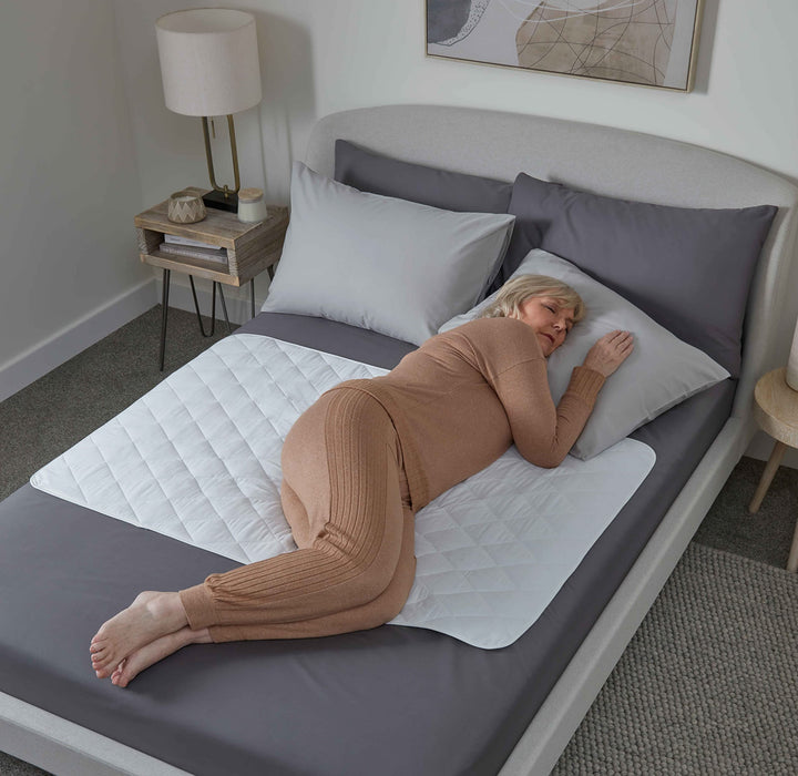 wasserdichte Bettauflage von GuardedSleep | Abwaschbares Betttuch in Premium-Qualität für Erwachsene