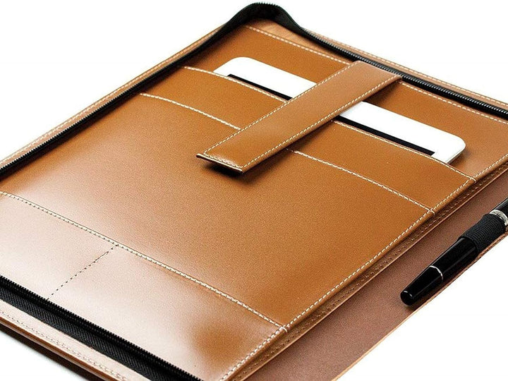 DELMON VARONE - Personalisierbare Tablet Schreibmappe DIN A4 aus Cambridge Top Grain Leder braun, Bu