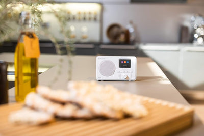 Pure Elan One tragbares DAB+ Radio mit Bluetooth 5.0 (DAB/DAB+ und UKW Radio, 2,4" TFT Display, 20 S