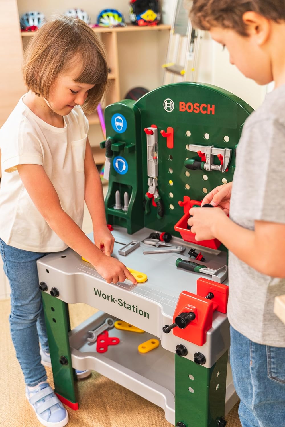 Theo Klein 8580 Bosch Work-Station | 44-teilig | Werkbank inkl. Arbeitssplatte mit Lernfunktion | Ma