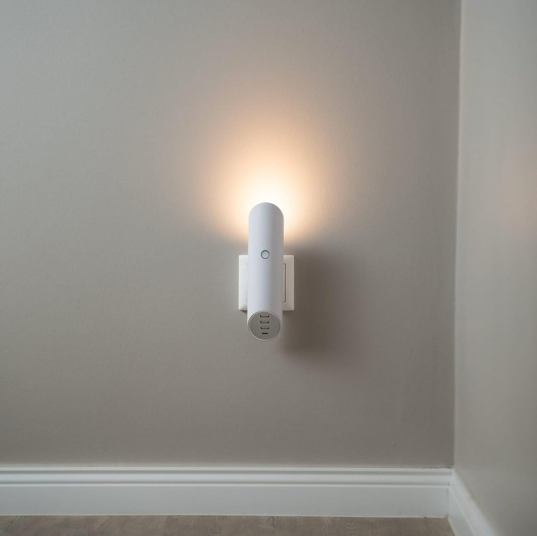 agent C GmbH - Spotlight Wallcharger | SWC 100 - 202 x 52 x 92 mm - Kunststoff und Metall - modern