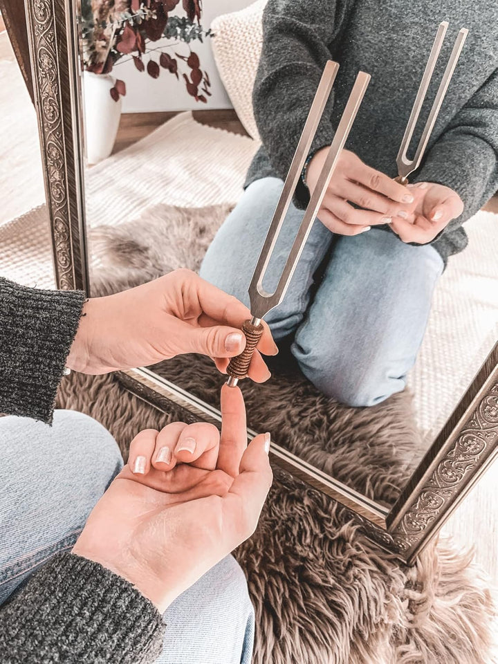 Sonic Energy Planetary Tuning Therapy Fork – Hydrogen Gamma (157,04 Hz / D3#) – Stimmgabel für Medit