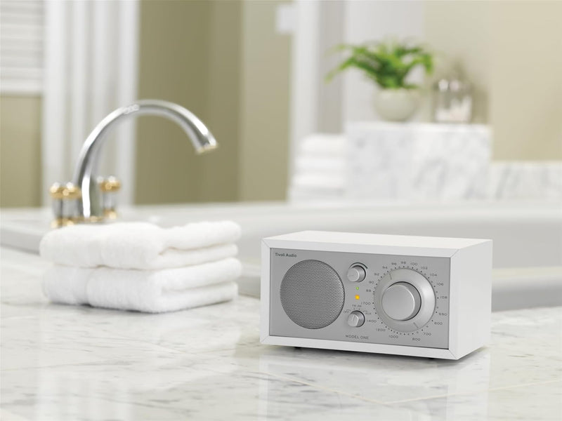 Tivoli Audio Model One UKW-/MW-Radio (Weiss / Silber) white, white