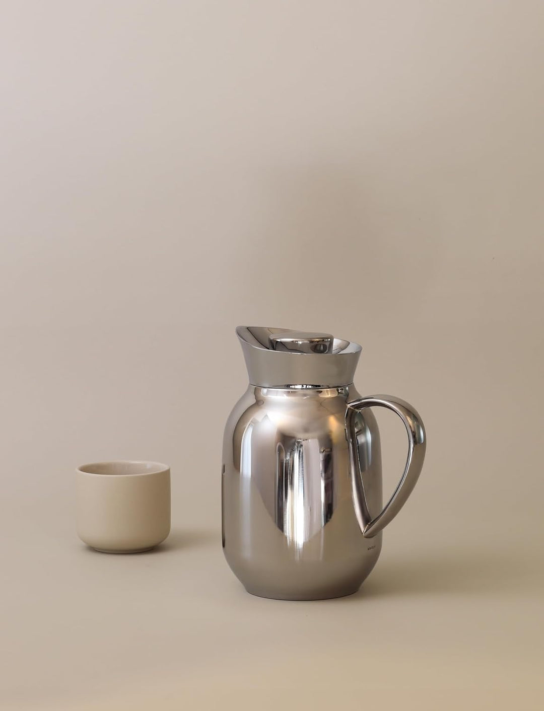 Stelton Amphora Isolierkanne/Thermokanne Edelstahl, 1,2L, modernes Design, spülmaschinenfest (ohne D