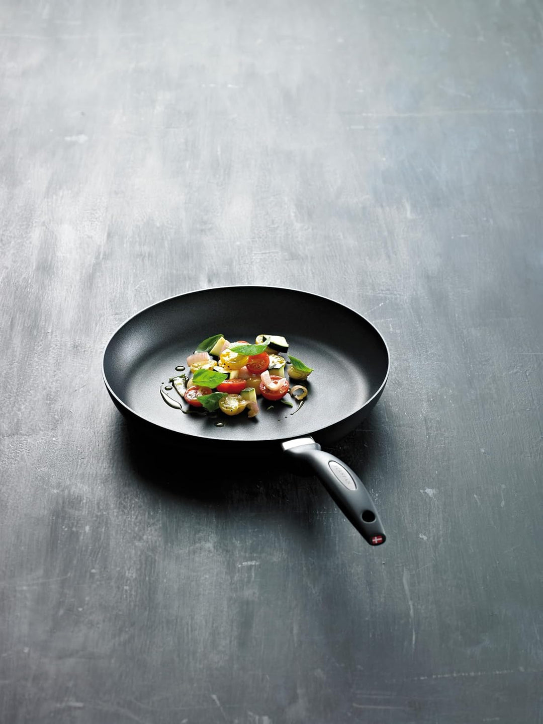 SCANPAN IQ Bratpfanne 20 cm | Multifunktionale Pfanne für alle Herdarten | Langlebige Stratanium Ant