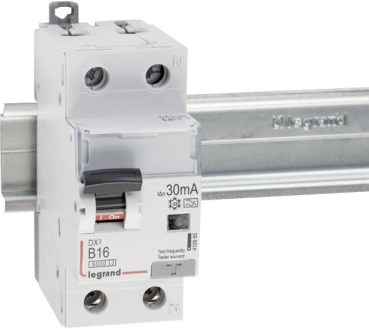 Legrand 008506 FI/LS B 16A 1+N 30MA TYP A