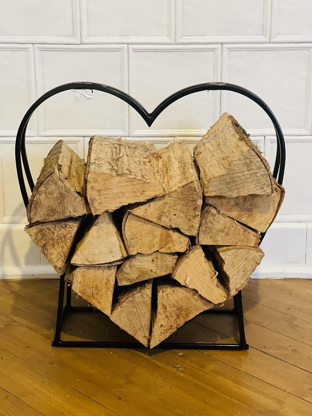Kaminholz-Regal "Herz" aus Metall, schwarz, Brennholz-Ständer,