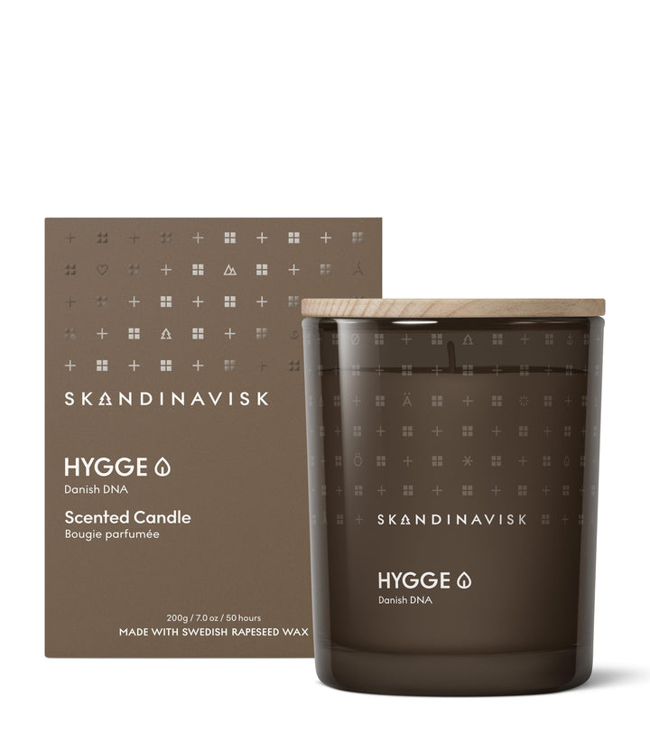 Skandinavisk HYGGE 'Gemütlichkeit' Duftkerze. Duftnoten: Schwarzer Tee und Minzeblätter, getrocknet
