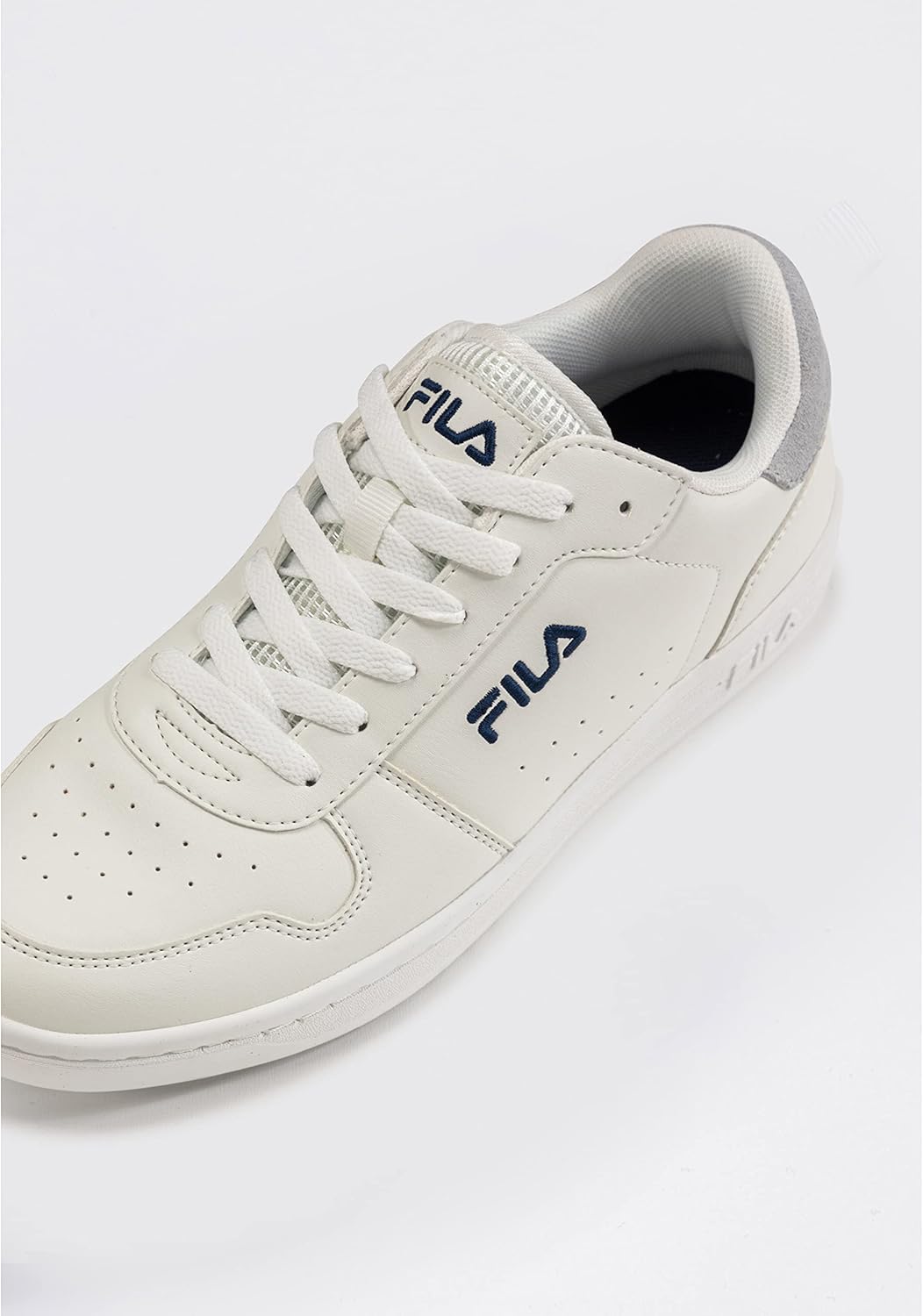 FILA Herren Netforce II X CrtSneaker 44 EU Schmal Weiss, 44 EU Schmal Weiss