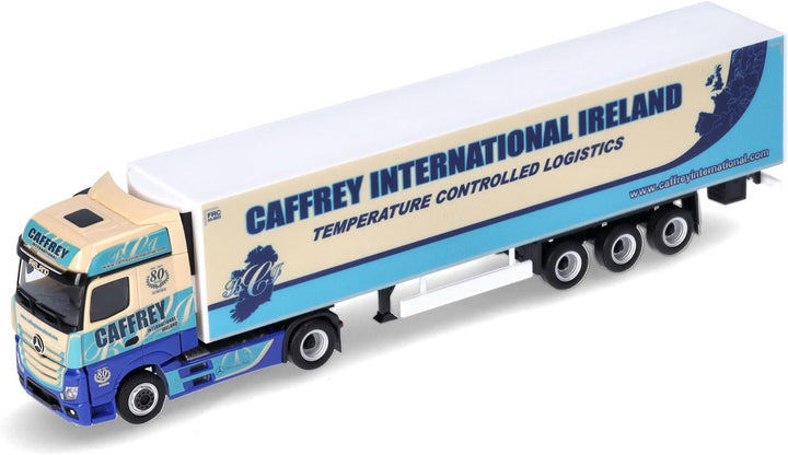 herpa LKW Modell Mercedes-Benz Actros 18 Bigspace Kühlkoffer-Sattelzug 80 Jahre Caffrey, Miniatur im
