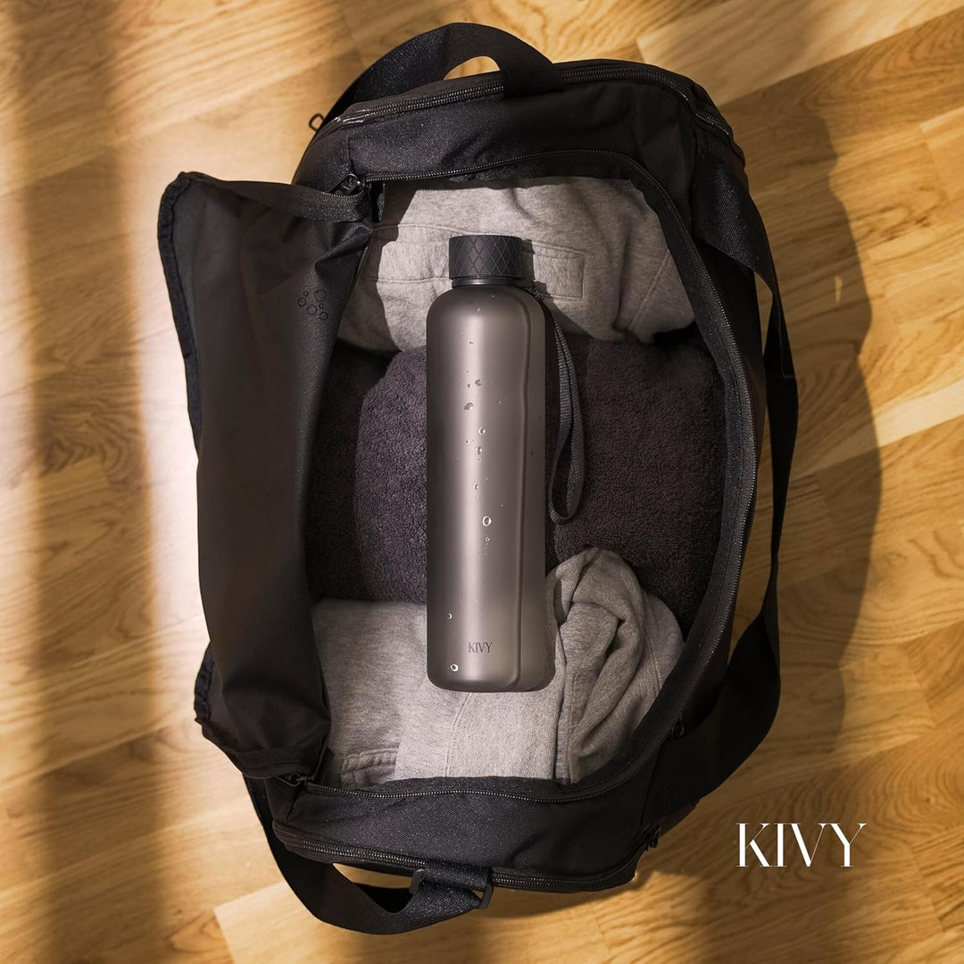 KIVY Trinkflasche 1l - Kohlensäure geeignet, Auslaufsicher, Bruchsicher, Federleicht - Trinkflasche